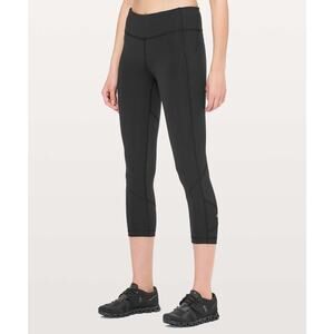 Lululemon Pace Rival High-Rise Crop 22" Size 4 Black